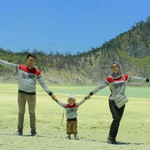 Ayu Wandira profile icon