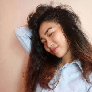 Louise Abriam profile icon