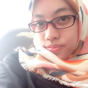 Indah Astari profile icon