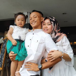 Desy Lestari profile icon