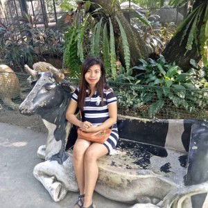 Divine Pelecio Serrano profile icon