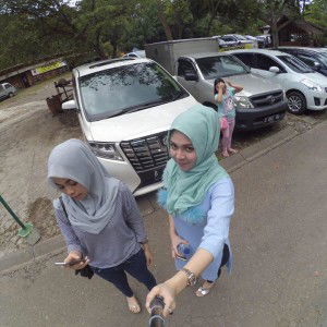 Farah Dina profile icon