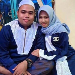 Ainur RohmaLia Hakim profile icon