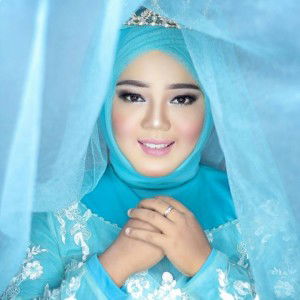 Rizqi Aryanie profile icon