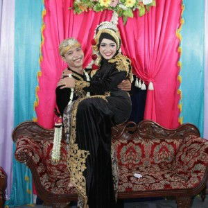 Estri Diah Sovita profile icon