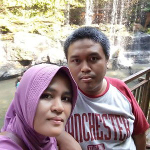 Yuni Roliza Rozani profile icon