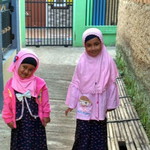 tri nurkamdanah profile icon