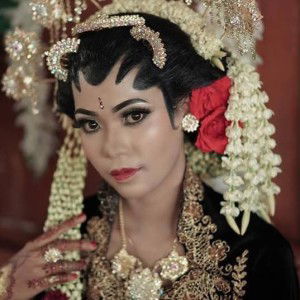 Ayu Nugroho profile icon