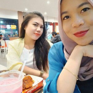 Rini Aryanti profile icon