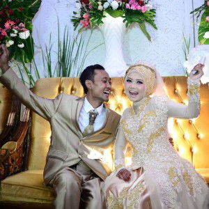 Riri Febriani profile icon