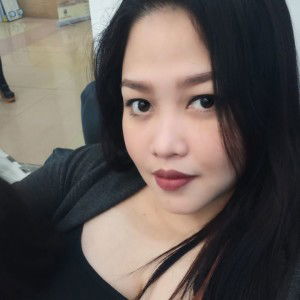 Larriza Torres profile icon