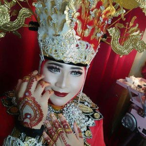 Fitriani Nur'aynie profile icon