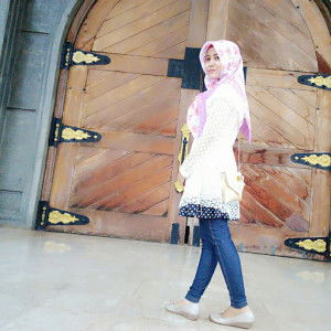 indriani cloura profile icon