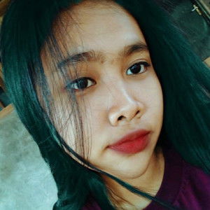 Sri Komariah profile icon