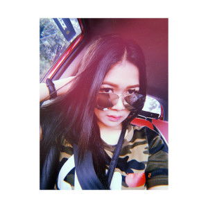 Putri Indira profile icon