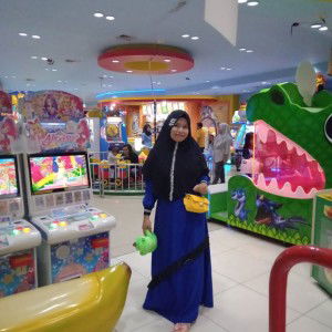 Nur Khayan Rinci profile icon