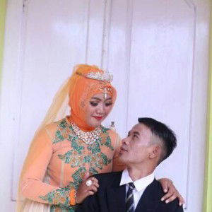 Indah Siti profile icon