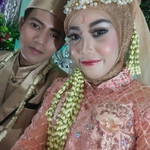 Ayu Hani profile icon