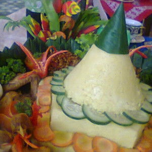 Ihsanti Nur Sholehah profile icon