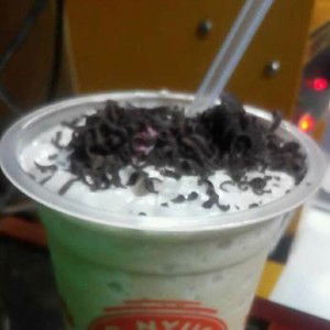 Whynda Veerzaara Luphkhan profile icon