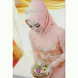 Dee Deenia profile icon