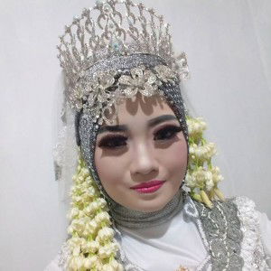 Lindasarii profile icon