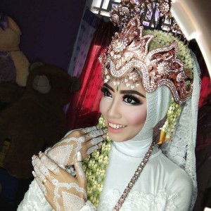 Sri Wahyuni Alwani profile icon