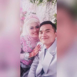 Intan Komala Sari profile icon