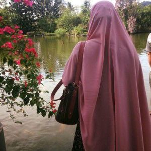 Dessy Larassati profile icon