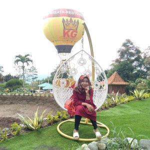 Dewi Saptawati profile icon