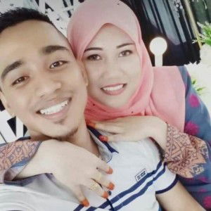 Eka Aziz profile icon