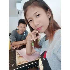 อ้อม' จ๋า. profile icon