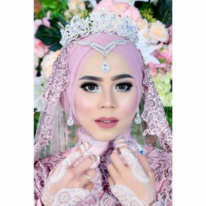 Riska Anggraenii profile icon