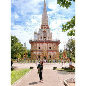 CinDy Srisuksai profile icon