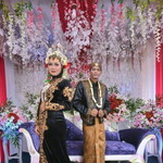 Titik Nur Suharyanti profile icon