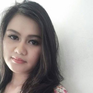 Lenny Dewi profile icon