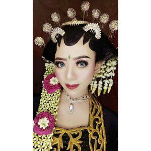 MeLa Suci profile icon