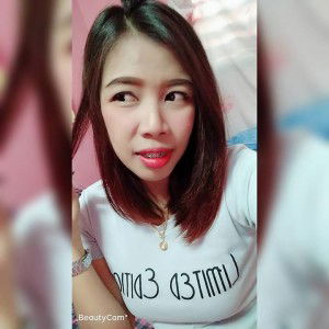 ระริก ระรี้ profile icon