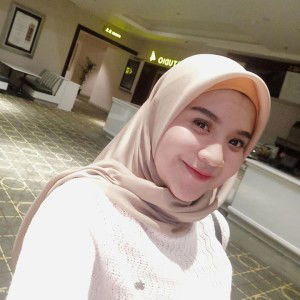 Junia Lestari Putri profile icon