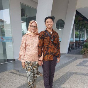 Ika Febriana Pujiastuti profile icon