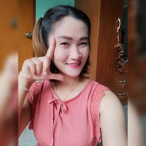 Pacharaporn Tonnondaeng profile icon