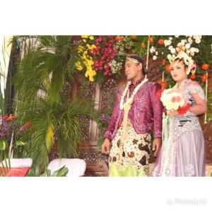 Echa Samadengan ELsa Pengeniniitu profile icon