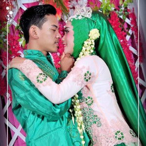 Nur Aeni profile icon