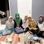 Reni Prasetiawati profile icon