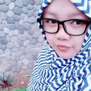 Aline Agustania profile icon