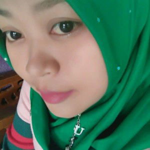 Efayina Putri profile icon