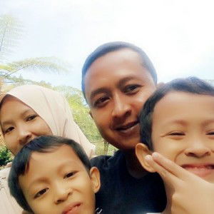 Iis Sulastri profile icon