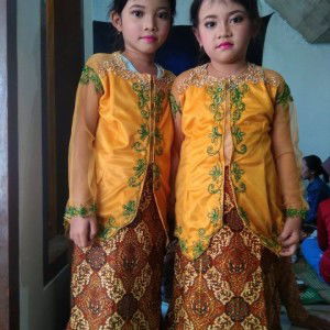 Siti Khasanah profile icon