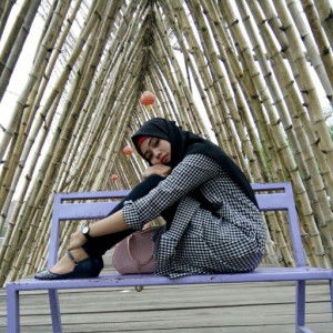 Bunga Permatasari profile icon