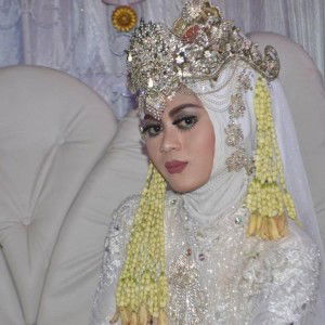 Srie Wahyuu Wahyunii profile icon